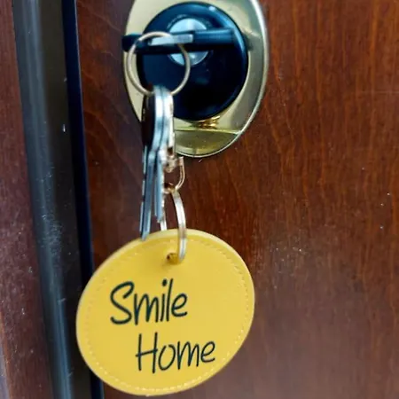 Casa vacanze Smile Home! Graziosa Casa Con Parcheggio E Giardino *